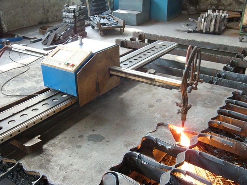 Automatic mini Metal Flame Cutter CNC Plasma Portable Cutting Machine 1500*3000mm