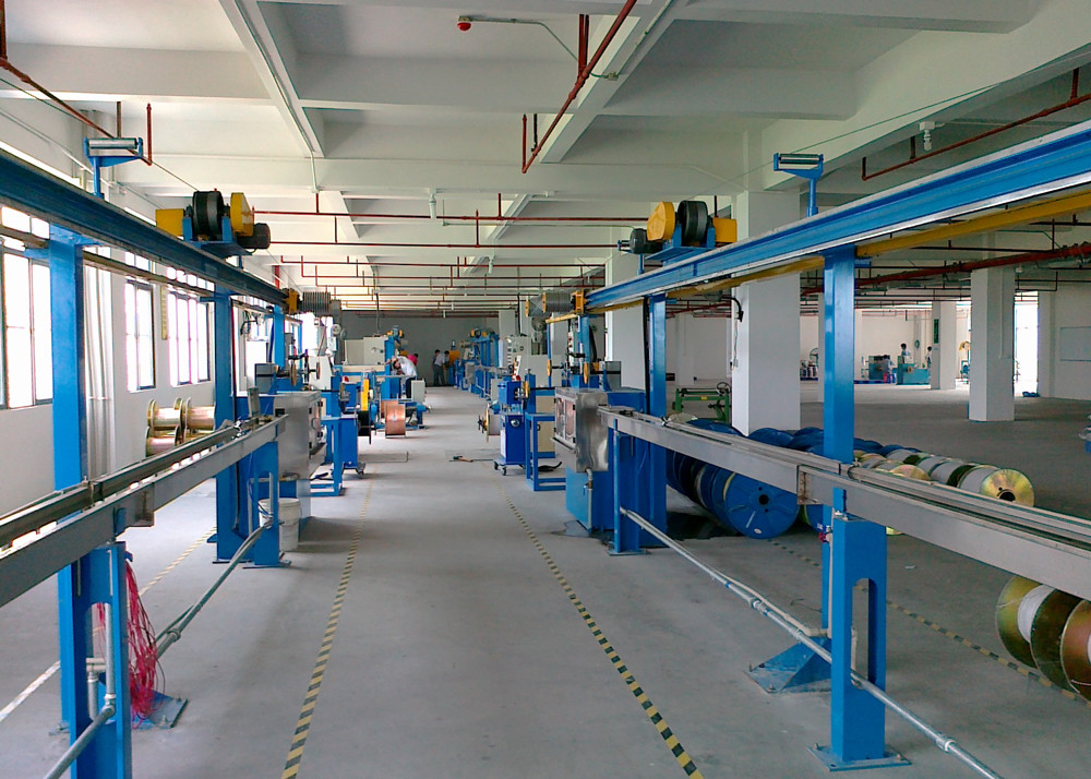 Apply To LSZH Plastic Extruding , Mainly For Optic Fiber Reinforce Cable Insulation