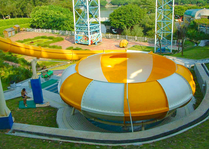 30X72m Floor Space Fiberglass Water Slide 4 Persons / Time Sliding Mode