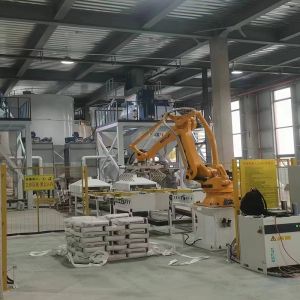  360 Rotation Automatic Palletizer 220kg Load Palletizing Robot Manufactures