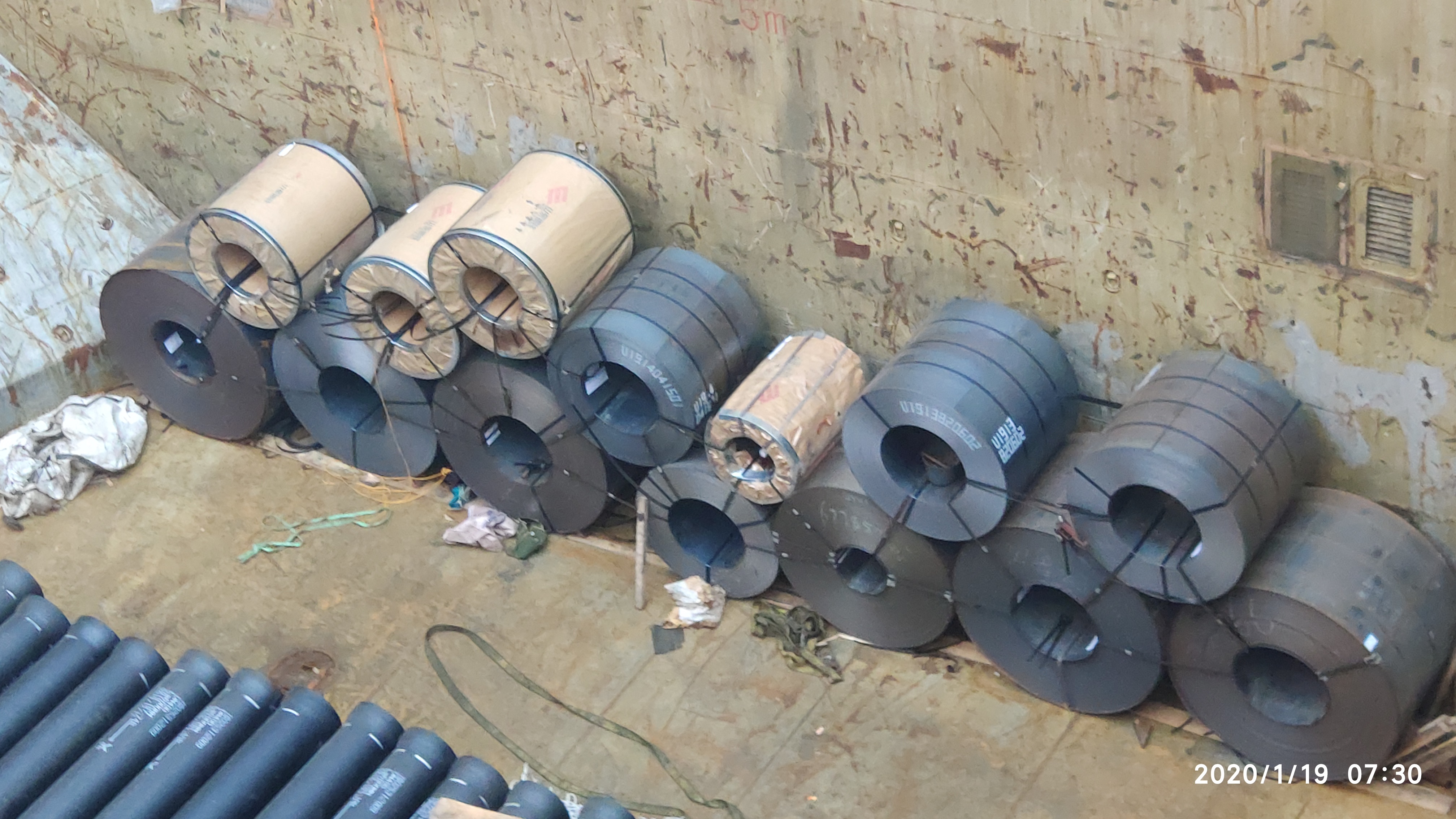 Q195 Q215 Q235 Q255 Q275 Q355 Ss400 Skin Pass Carbon Coil Slit Hrc Hot Rolled Carbon Steel Coil with Container Plate
