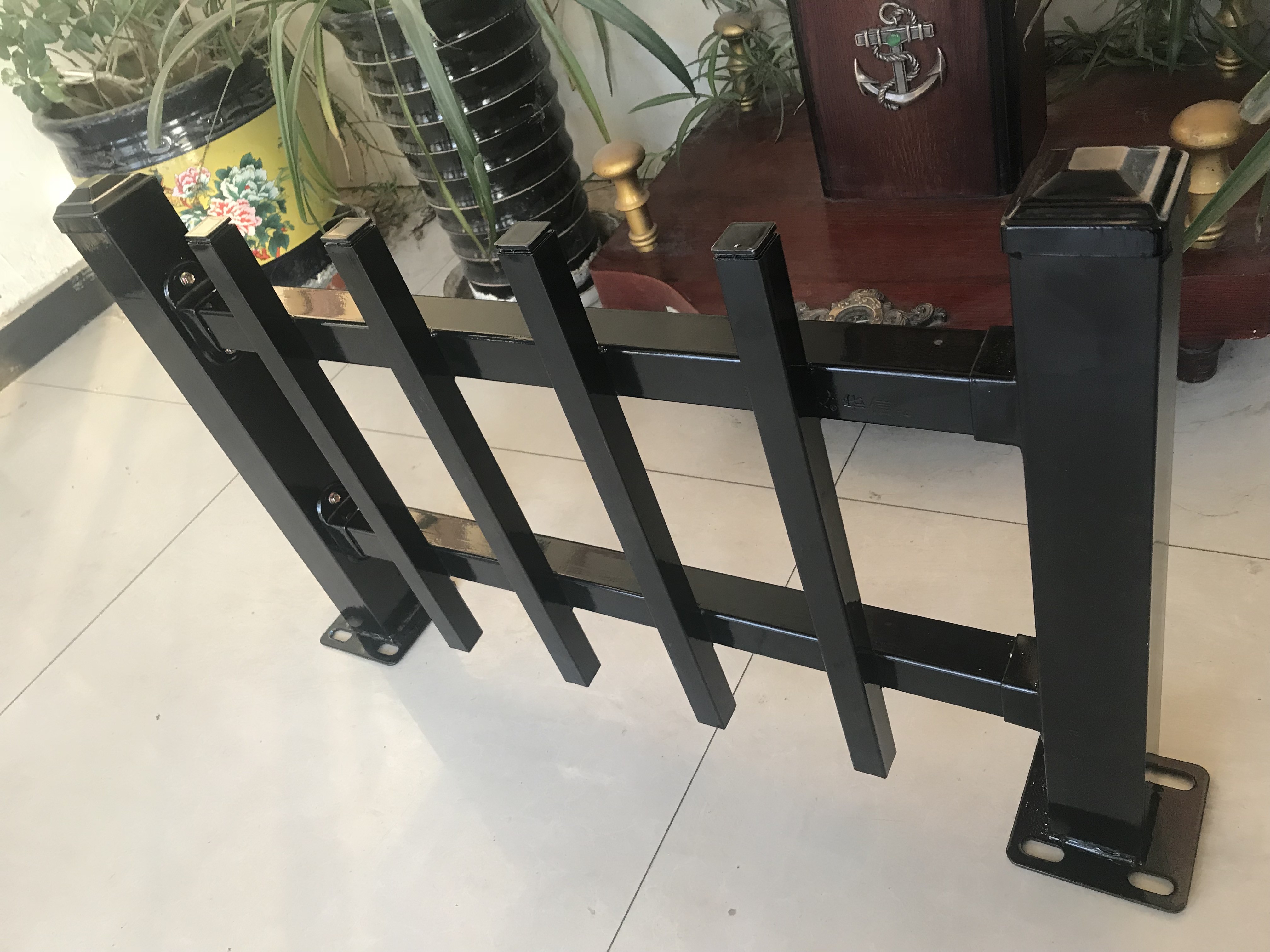 Flat Top Tubular Steel Fence
