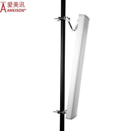 800-2700MHz 12/15dbi V&H Polarization CDMA GSM PCS 3G 4G WLAN LTE Directional