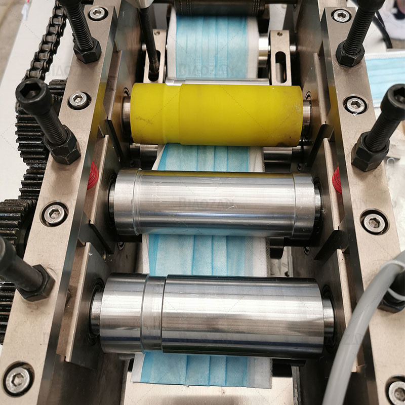 Antiviral 120 Pcs/Min 3 Layer Disposable Mask Making Machine