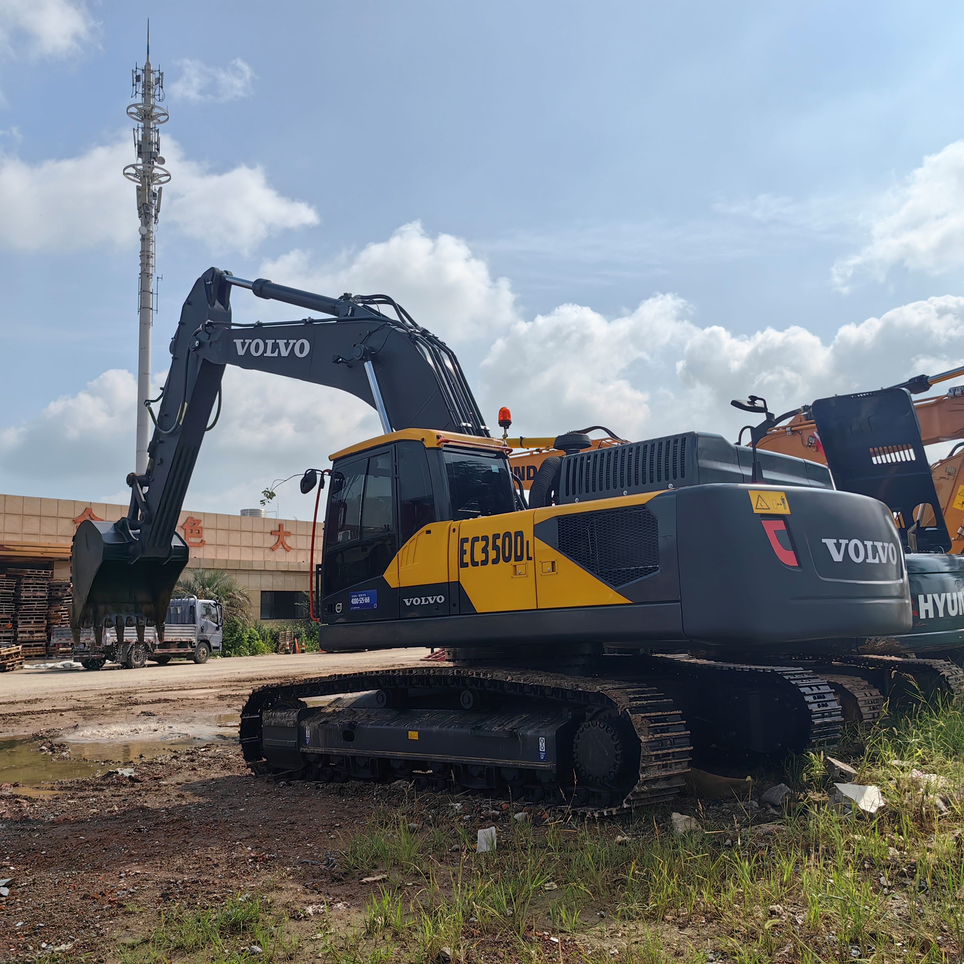 Second-hand Construction Machinery VOLVO Used Original VOLVO EC350DL 35ton Large Excavator In Good Condition At Stock