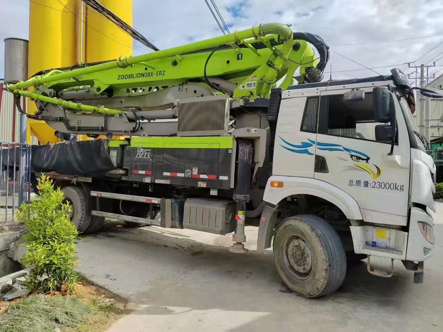 2023 Zoomlion Concrete Pump Truck 38 Meters Installed FAW Jiefang Chassis For Sale