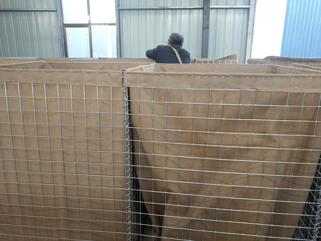 20 Cells 2.21m Galvanized Welded Gabion Baskets 5mm Gabion Baskets 300g/M2