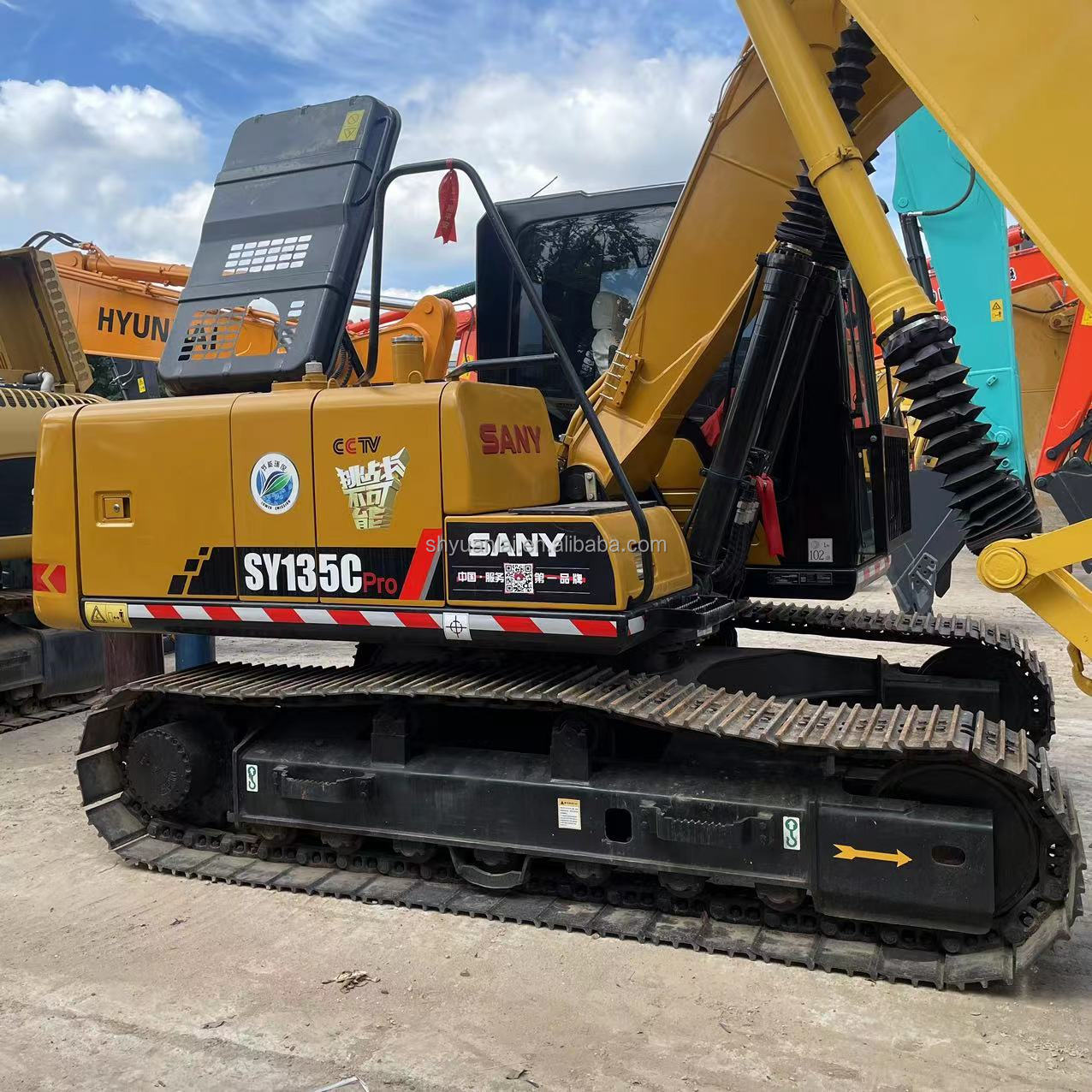 13500KG Second Hand Sany Sy 135 C Pro Excavator With High Work Efficiency