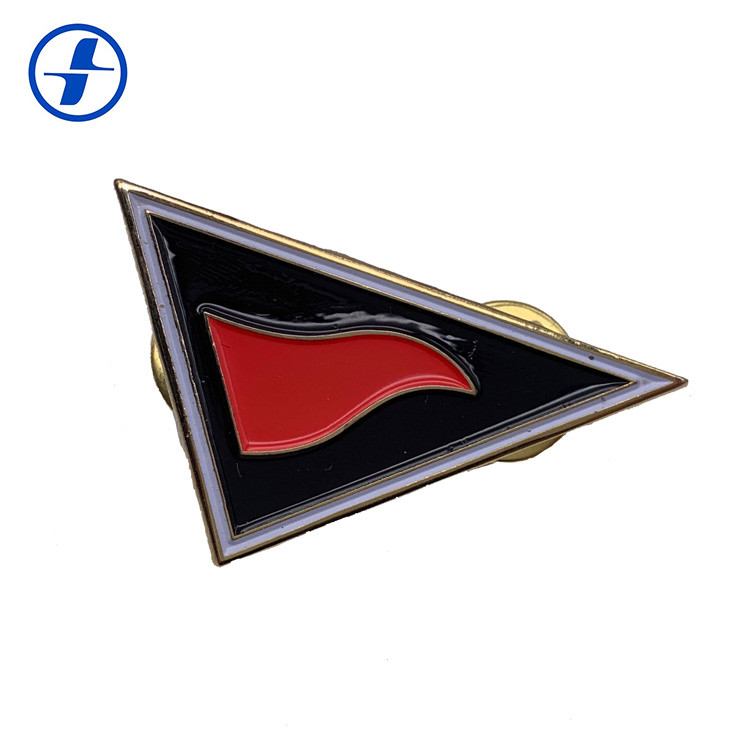 Wholesale metal custom size plating soft enamel butterfly cluth lapel pin badge