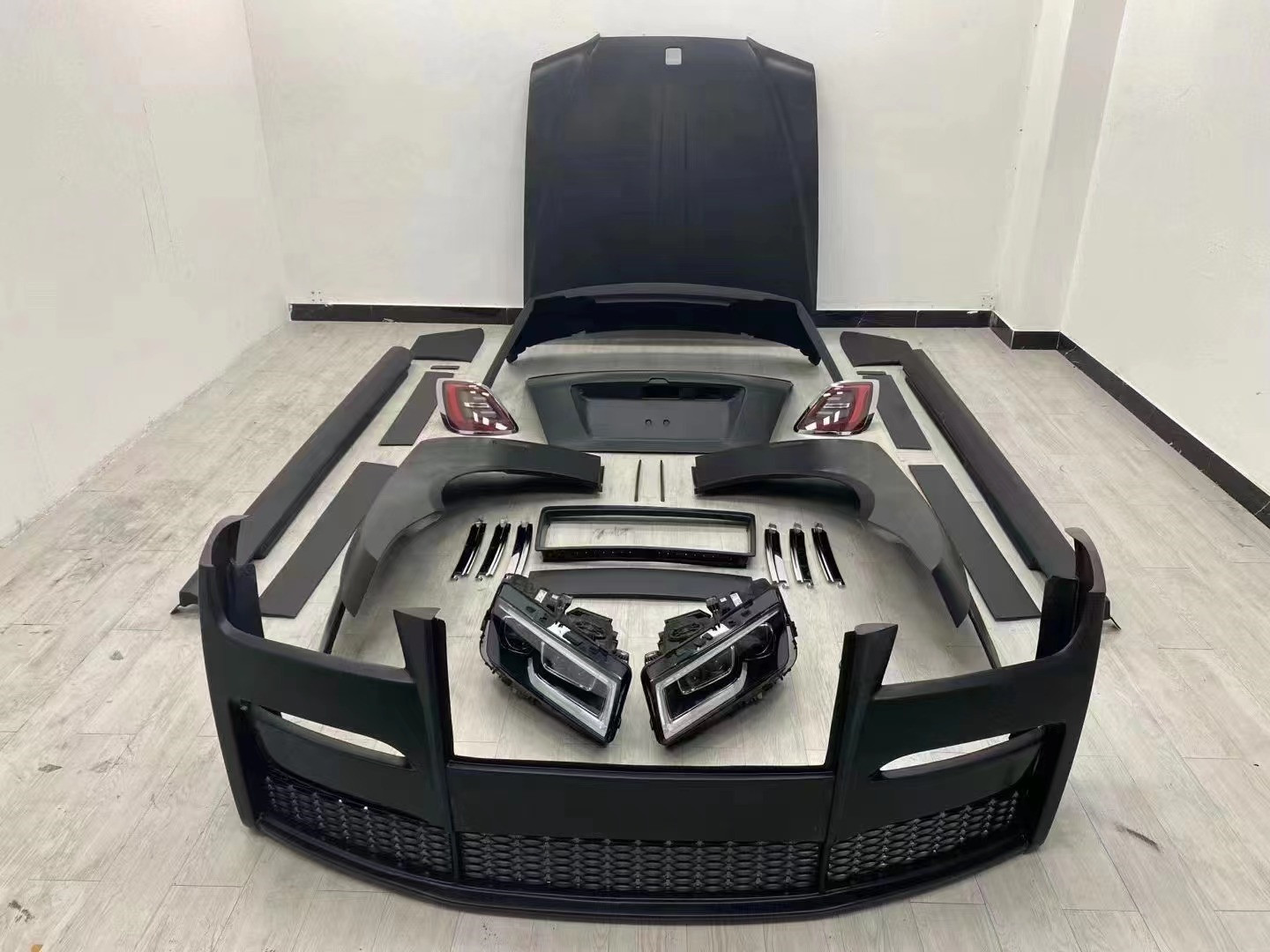 For Rolls-Royce Ghost Body Kit 2010-2020 Ghost Upgrades the 2021 Body Kit Ghost Front and Rear Bumpers