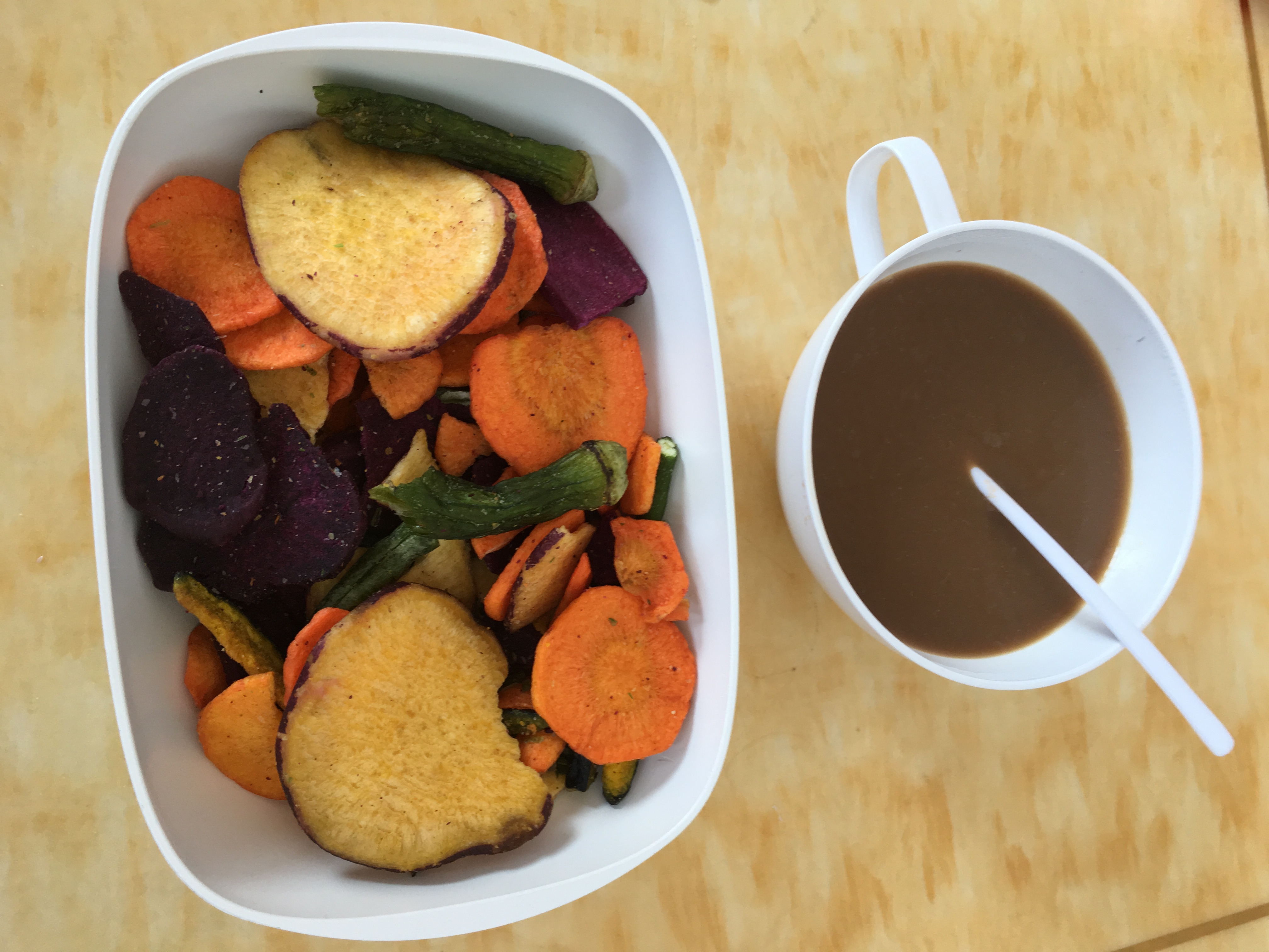 China supplier wholesale Healthy Snacks Mixed Dried Fruit And Vegetable Chips Mixed Fruits Chips