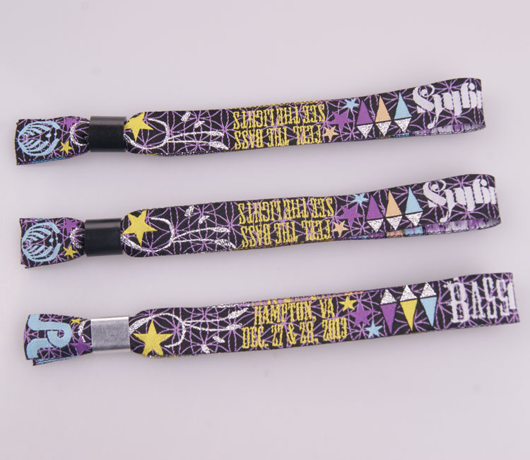 Custom Size Colored Wrist Bands For Souvenir / Decoration / Activity