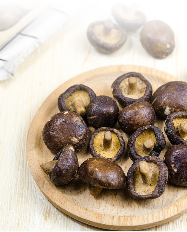 Palm Oil Shiitake Deep Fried Mushrooms Sweet Healthy Vegetable Snacks