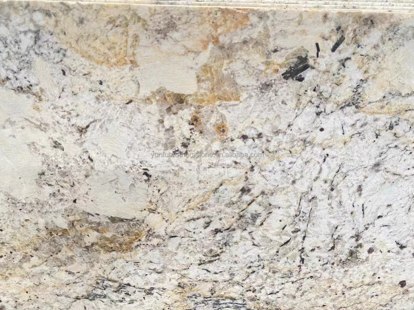 Luxury Gold Granite Stone Big Slabs Honed Polished for Villa Staircase Graphic Design