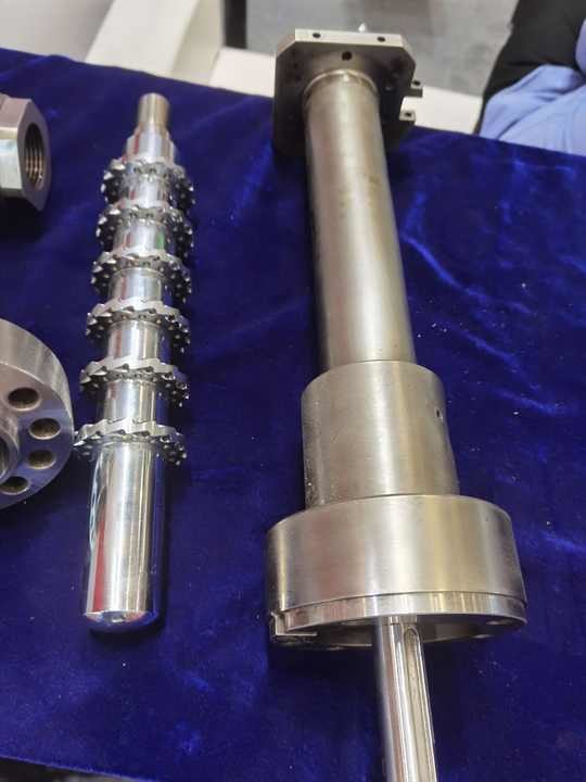 Custom OEM Plastic Machine Parts For Injection Molding Machine Screw Barrel Tip And Nozzle