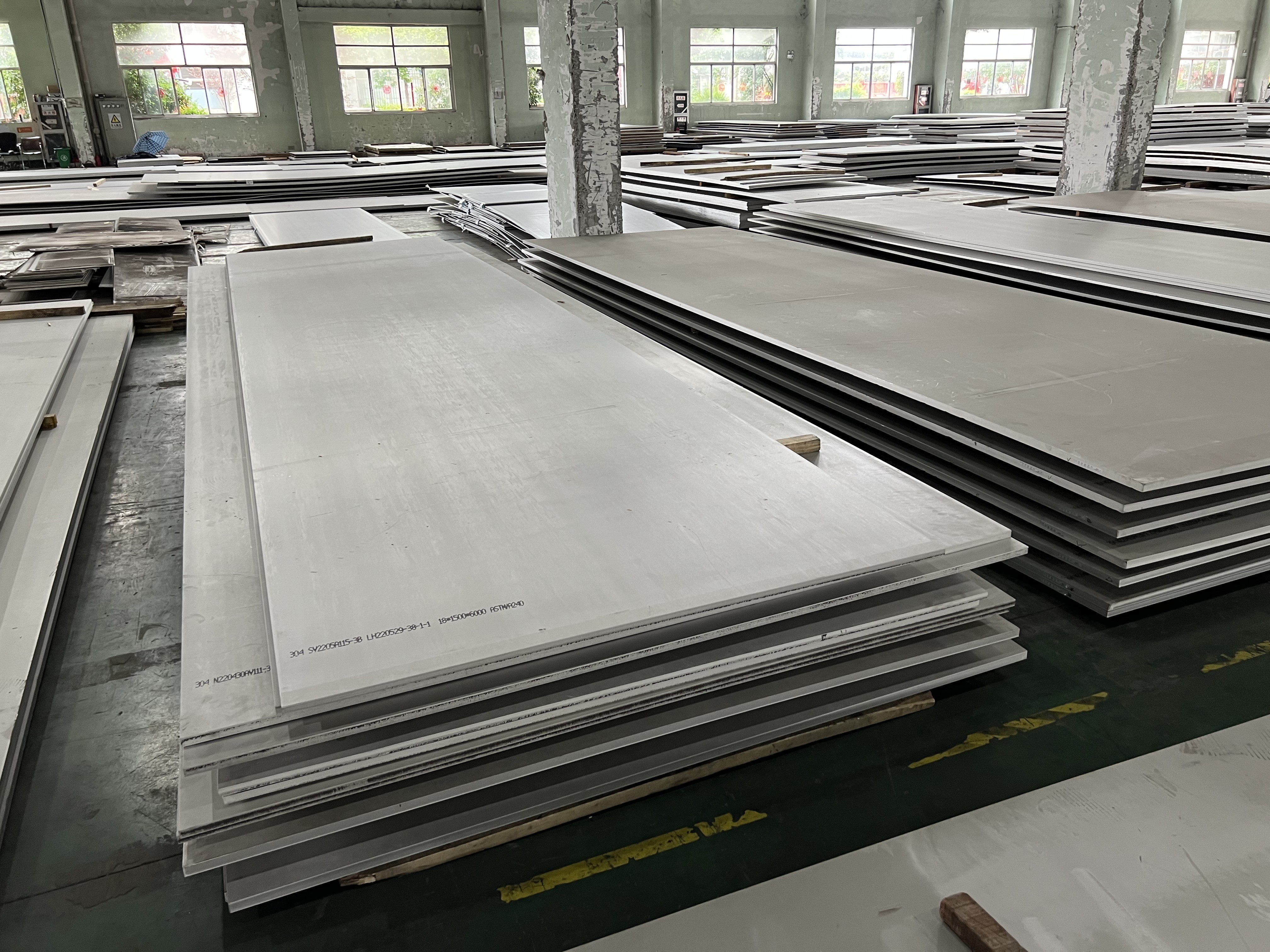 904L UNS N08904 Stainless Steel Plate 6*1500*6000mm NO.1 Finished Hot Rolled