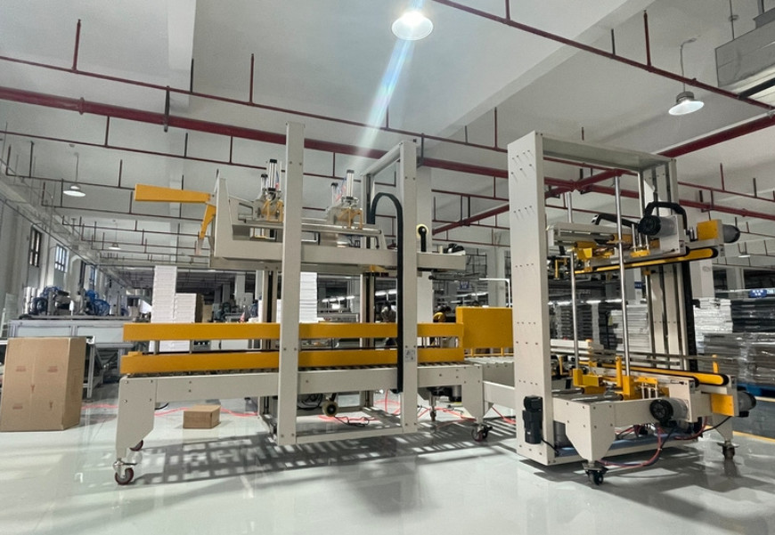 1KW Stabilized Side Sealing Packing Machine FJB-6550 With Advanced Tunnel Technology