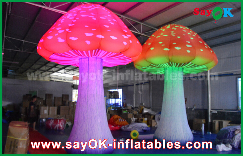 Custom Inflatable Products Red Oxford Cloth Mushroom With Built - In Blower