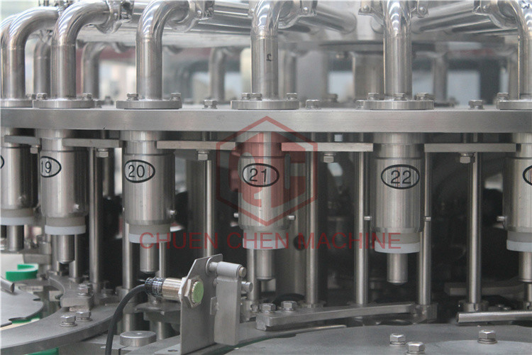 Piston Type Plastic Bottle Filling Machine Monoblock Bottling Equipment