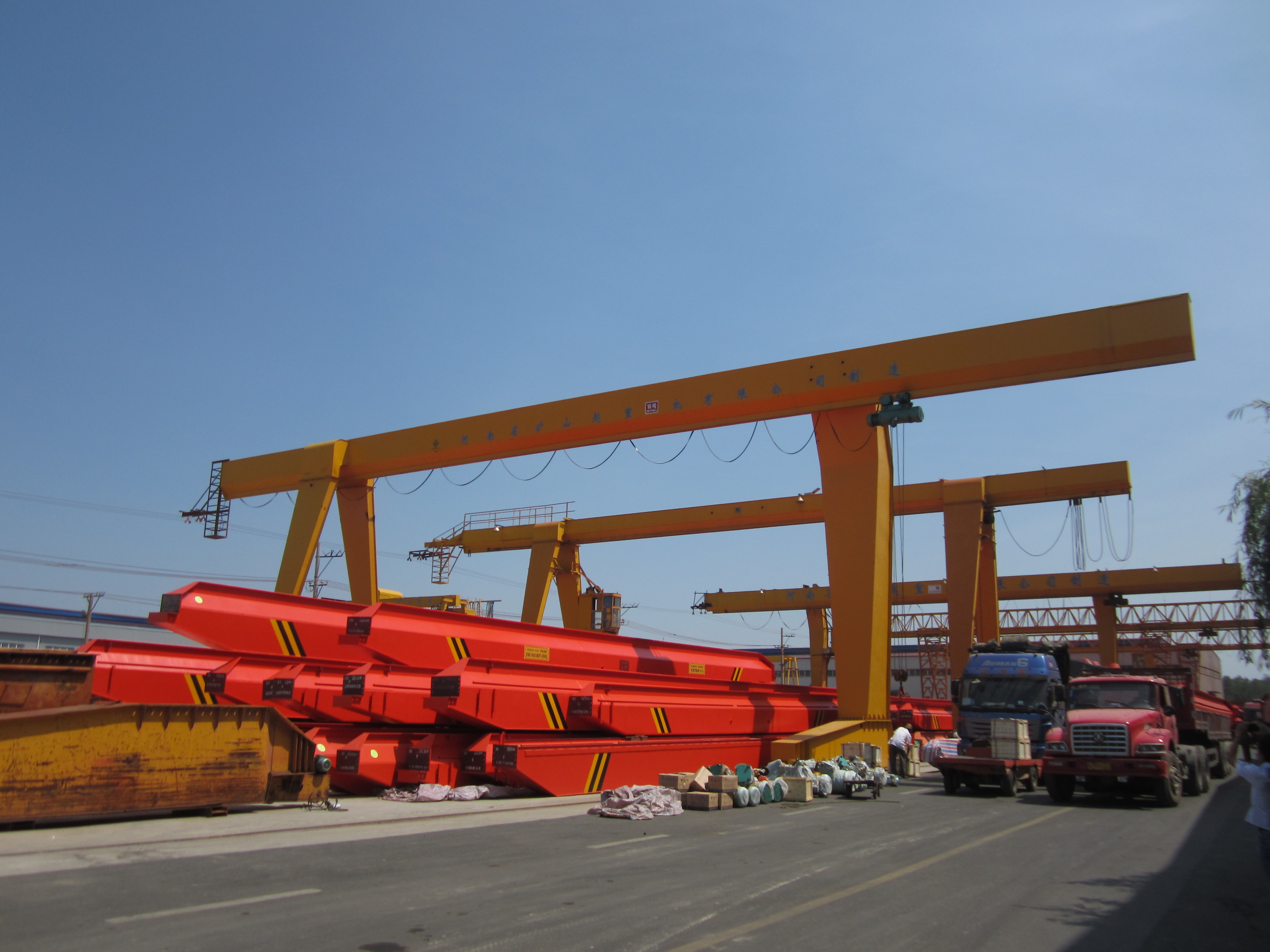 5T MH Type Double Girder Gantry Crane Electric Rail Mobile With Hoiest