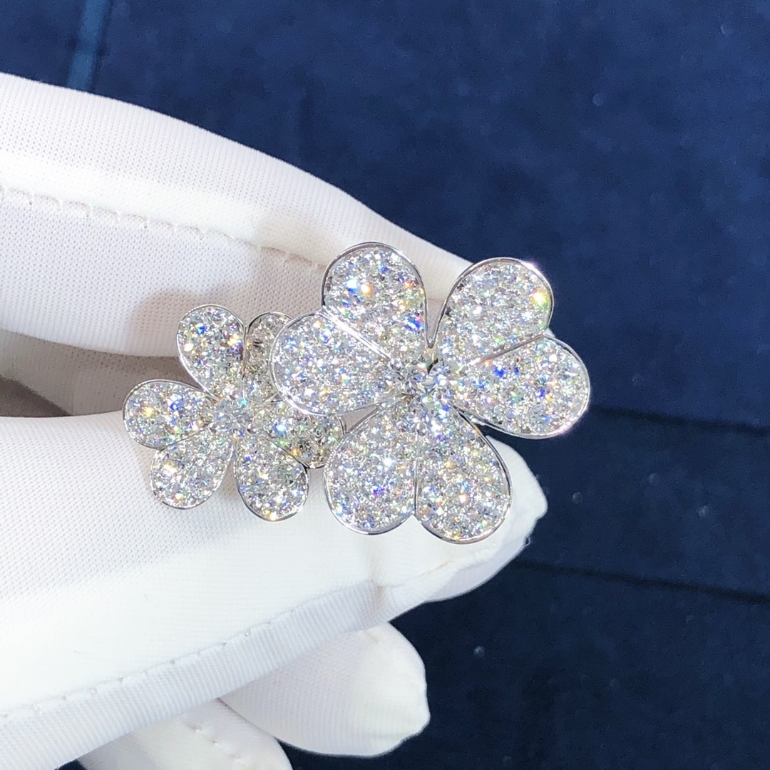 Van Cleef & Arpels 18k White Gold Frivole Between The Finger Ring Natural Vs Diamonds