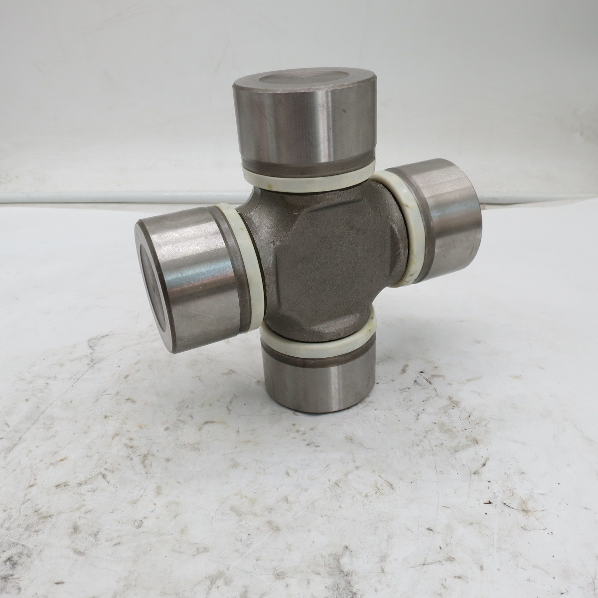 Hot new products dump truck universal joint Original AZ9115311060 62*160