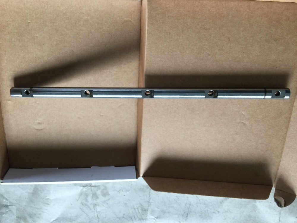 Rocker arm shaft for 4D56 L200 shaft MD142361