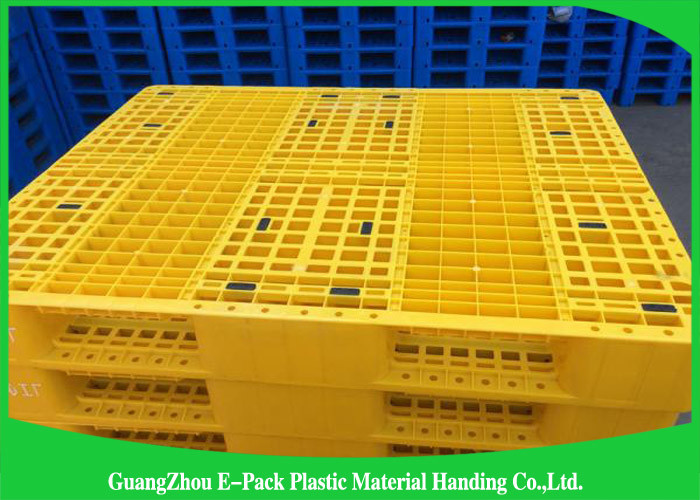 1200 * 1000mm Lightweight Plastic Pallets , Single Solid Deck Stackable Plastic Pallets