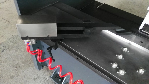 4M Long CNC Sheet V Grooving Machine Air Pressure Auto Feeding