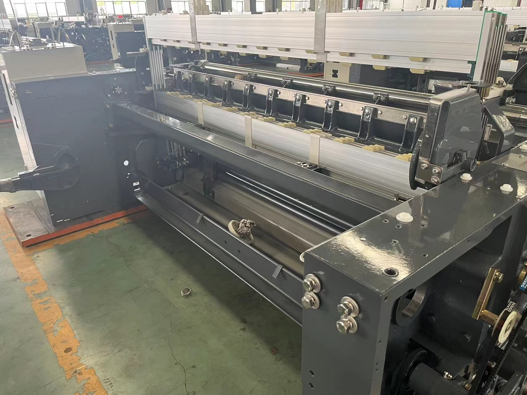 Double Nozzle Water Jet Power Loom With Crank / Cam / Dobby Shedding
