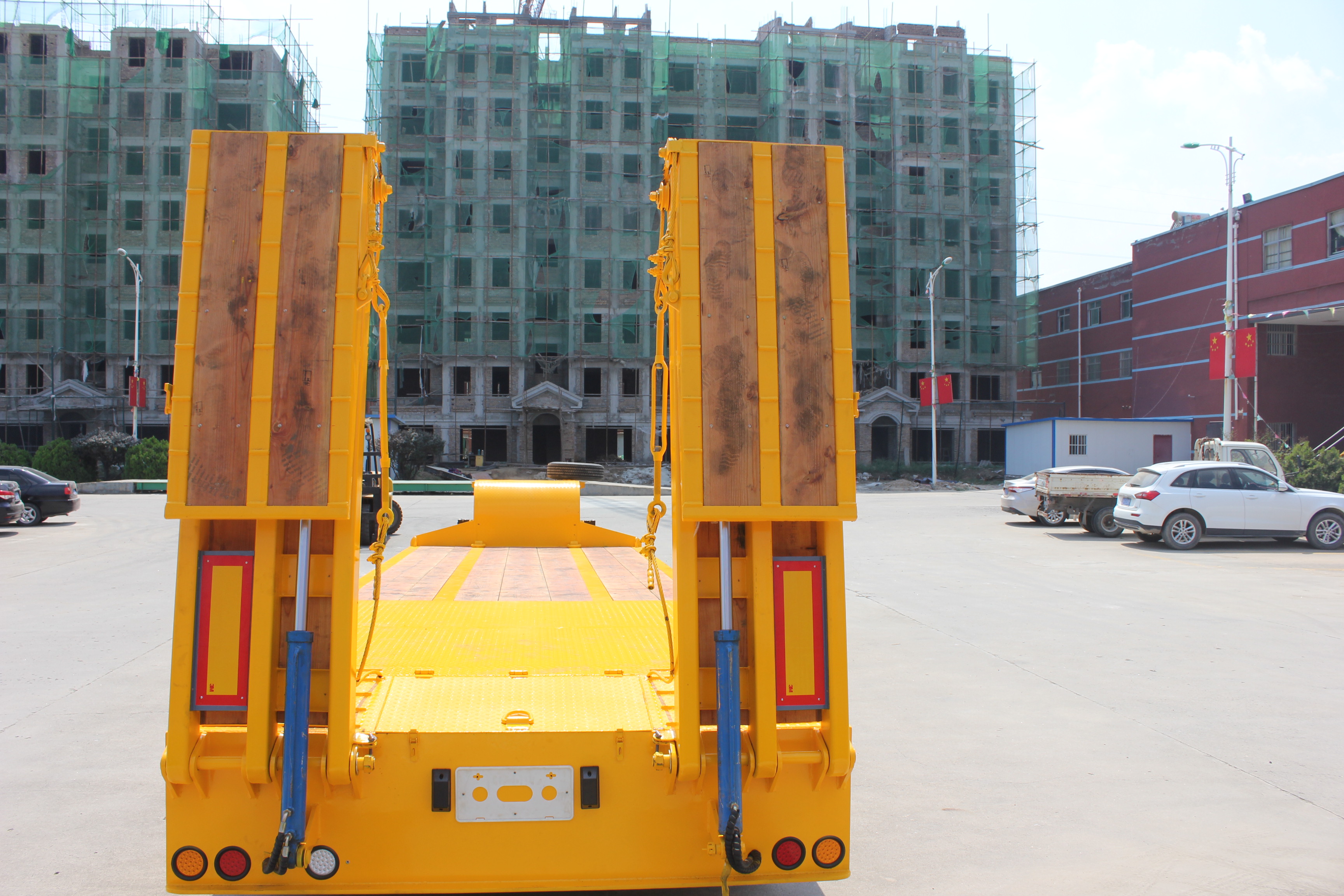 Hydraulic Multi Axle 35-100 Ton Bulk Cargo Carrier Lowboy Trailer Within Your Budget