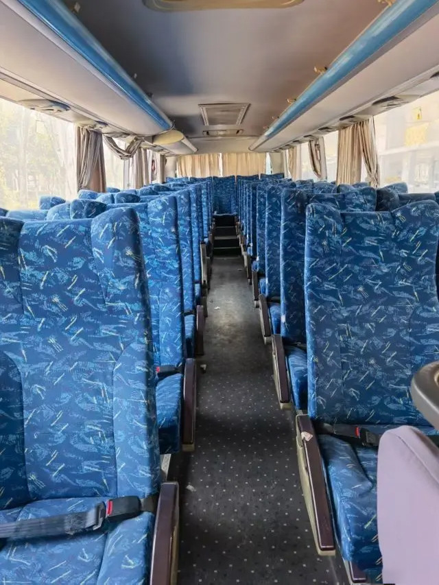 Left-Hand Drive Large Space For Luggage 45 Seats Large KingLong Used Passenger Bus