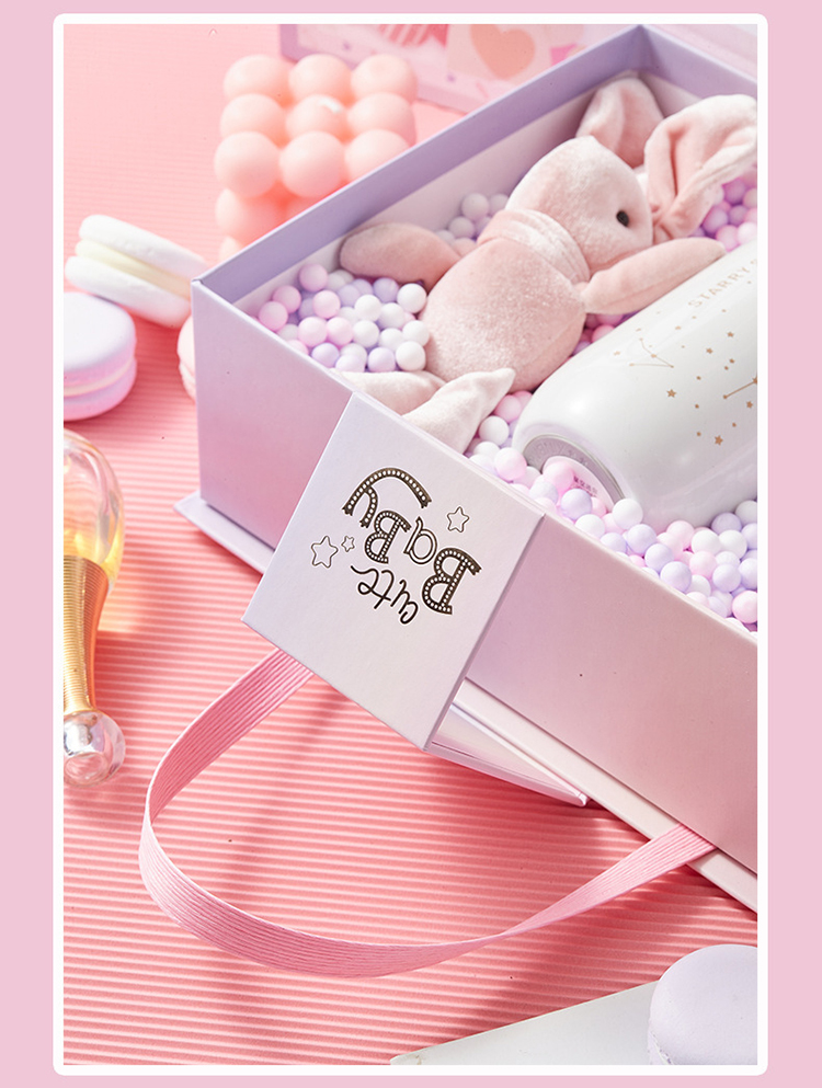 Customized Large Square Magnetic Cardboard Gift Boxes 157gsm With Handle