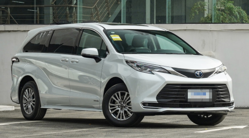 TOYOTA Sienna 2023 2.5L Hybrid Shushi version 5 Door 7seats Medium large MPV