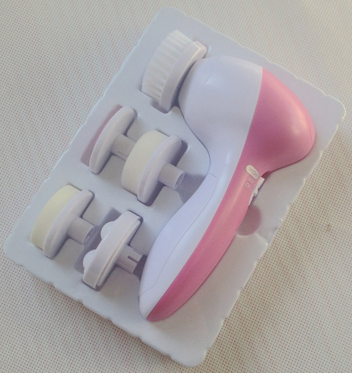 Plastic 5 In1 Face Massage Machine Customized Color Make Up With Soft Brush