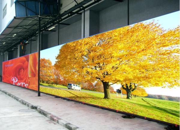 IP65 Outdoor LED Advertising Display Billboard Waterproof Tough PC Module