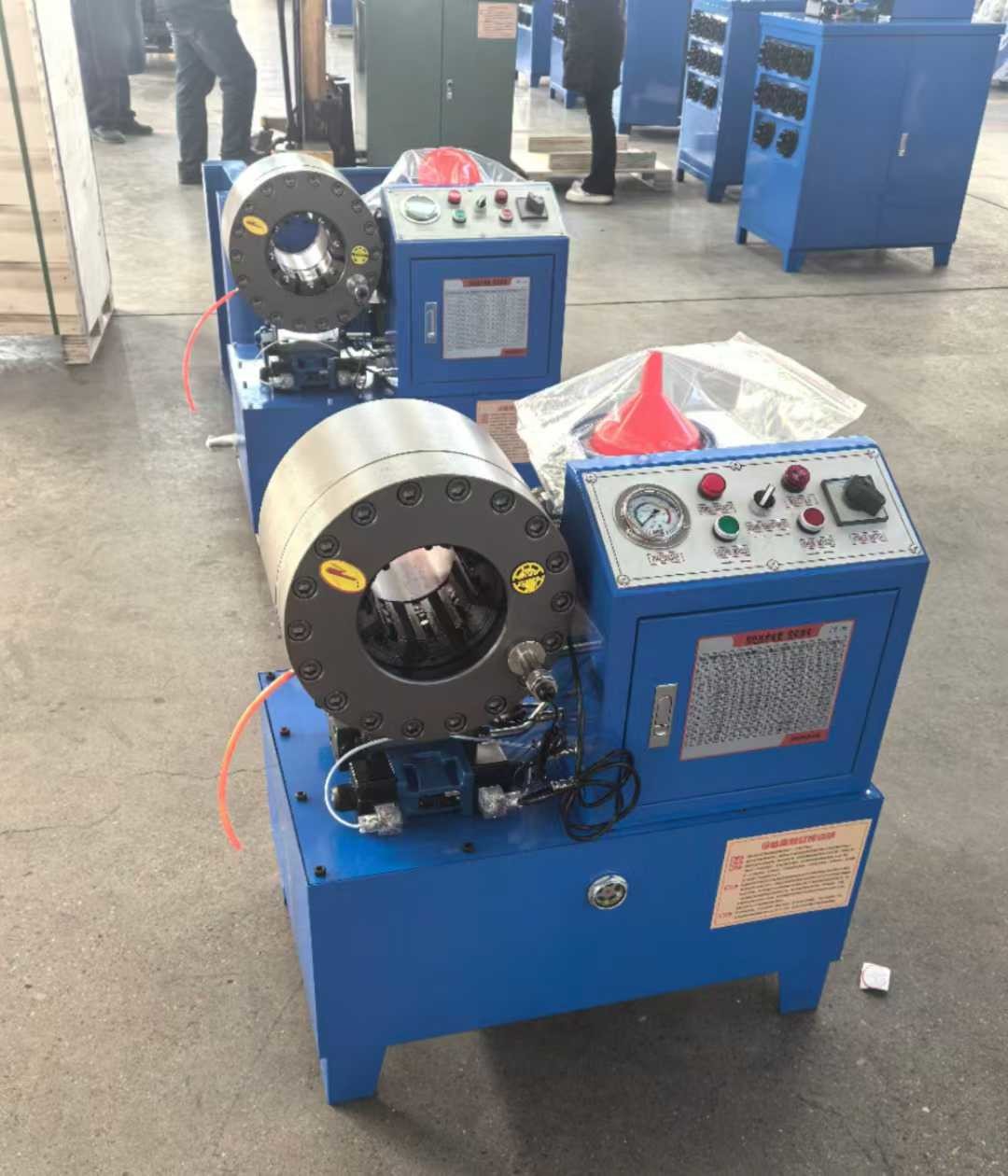 One-Piece Formed Material High Hardness Wear Resistance Oil Pump Pressure Hose Crimping Machine Dx68 Hose Crimper