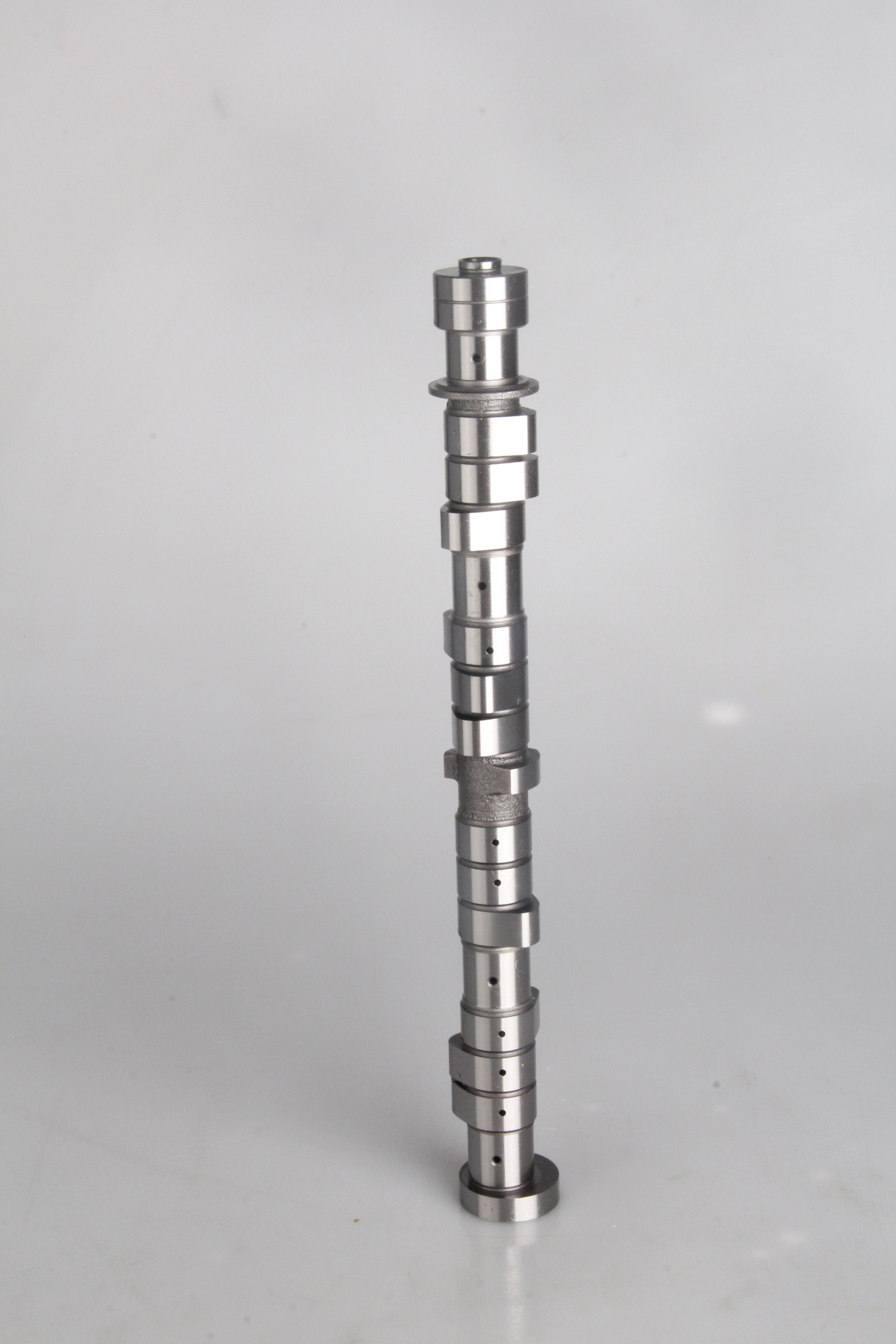 1350111010 Engine Camshaft Used for Toyot , Diesel Engine Spare Parts