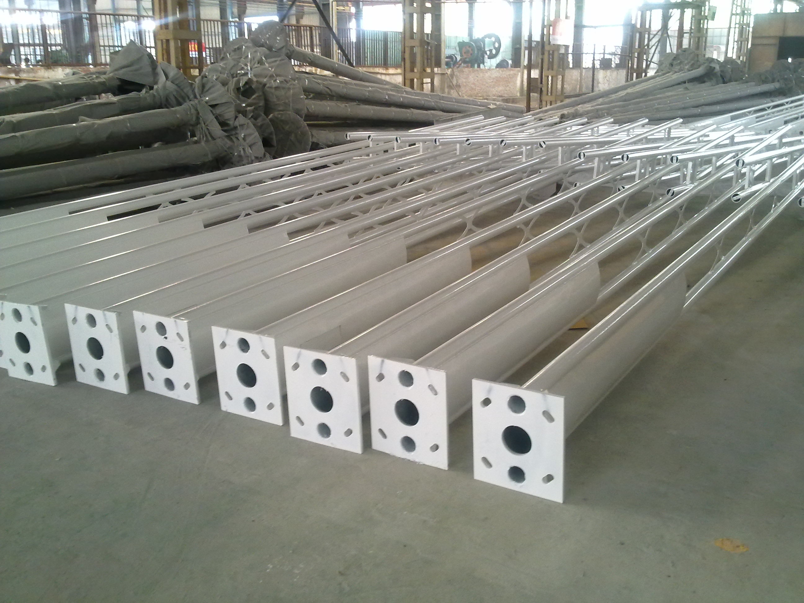 Hot-Dip Galvanized Lamp Post Flag Bracket with Competitive Single-Side Structure Design