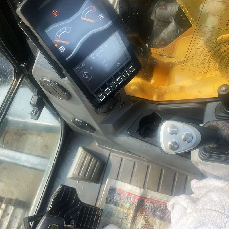 Used Caterpillar 307.5 Crawler Excavator 37kw Rated Power 0.3m³ Bucket Capacity in stock
