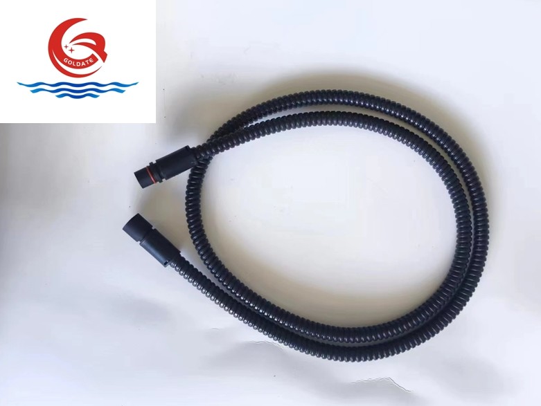 1.5m Engine Heater Cable IP44 Black 16A Low Temperature Resistance Corrugated Hose Line