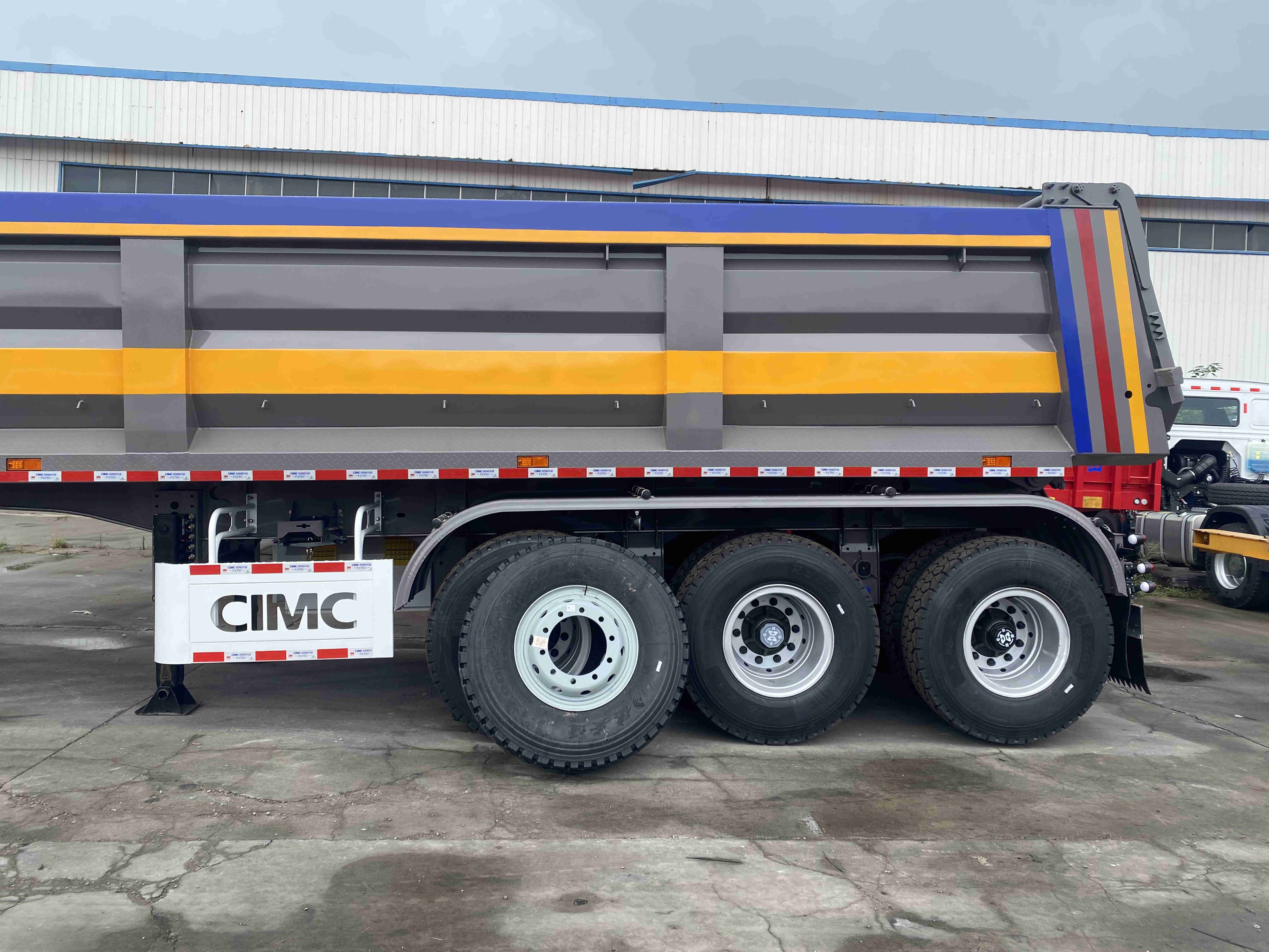 100T Capacity Semi Trailer Mechanical Suspension Popular 3-axle-4-axle Dump Trailer Truck
