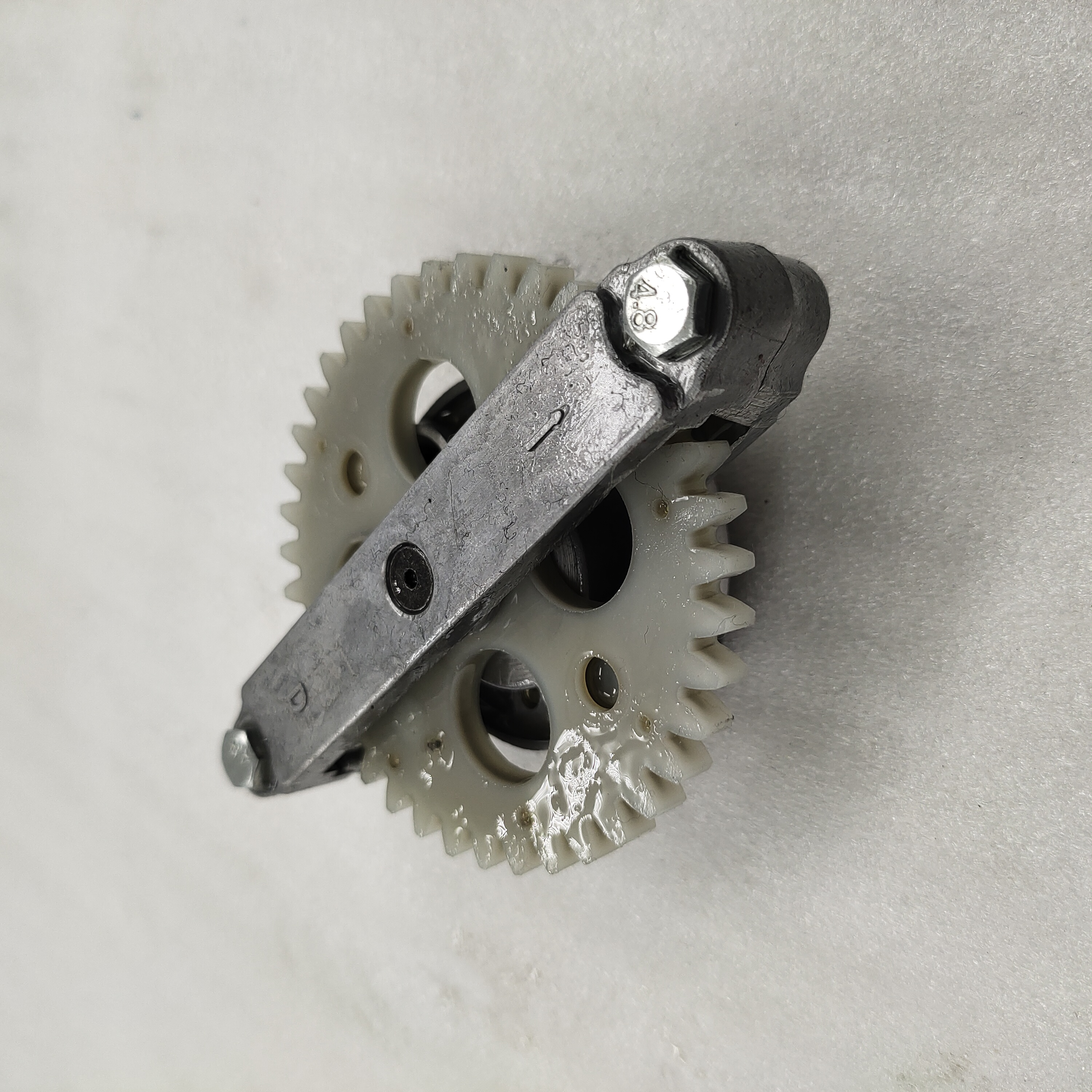 Motorcycle Engine Spare Parts Oil Pump for CG150 Gasoline Engine at Competitive