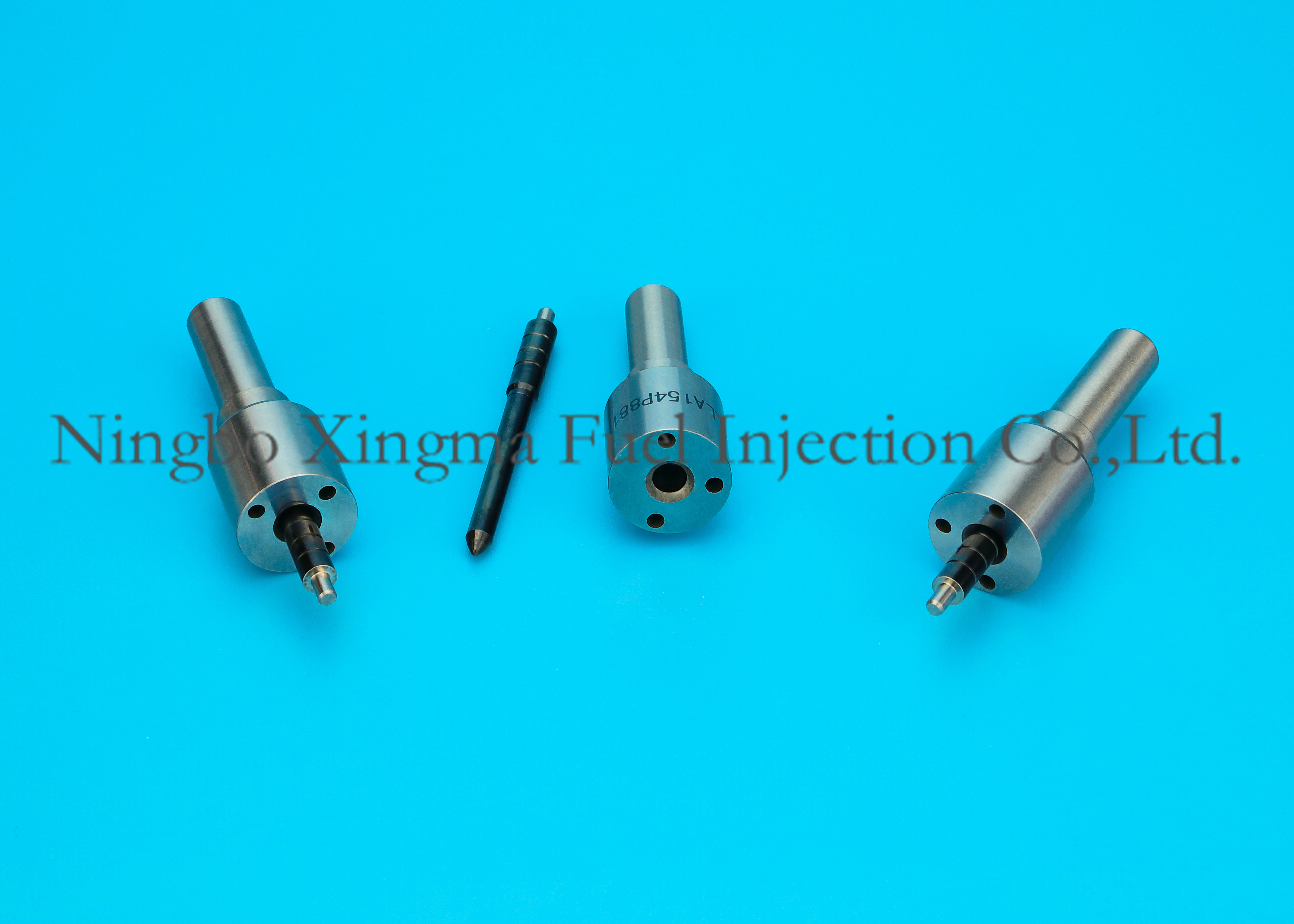 High Precision Denso Diesel Engine Injector Nozzles Black Color Needle DLLA154P881 , 0950006290