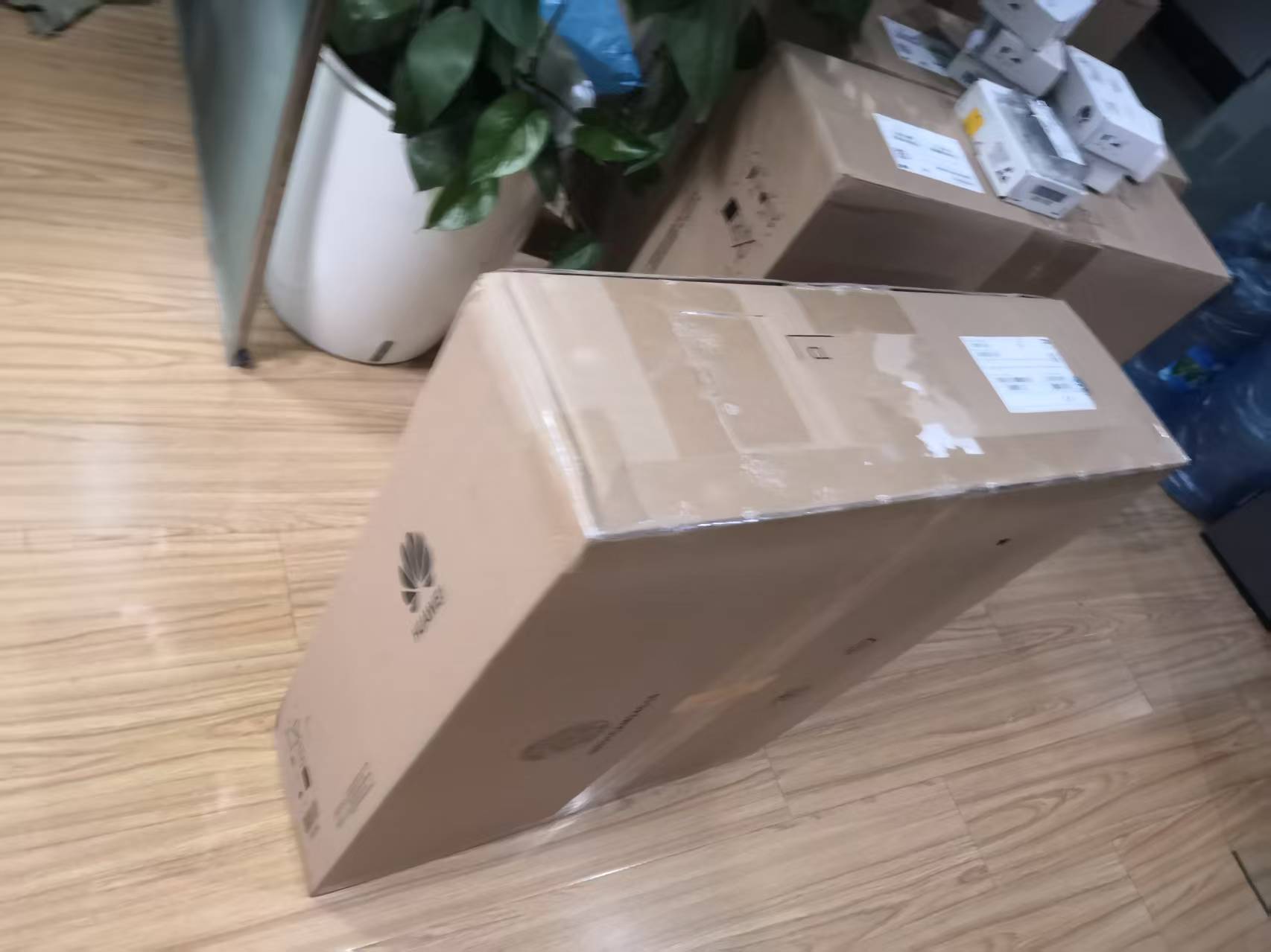 USG6555F-AC Huawei USG6555F-AC Firewall USG6555F AC Host (2*GE RJ45 + 8*GE COMBO