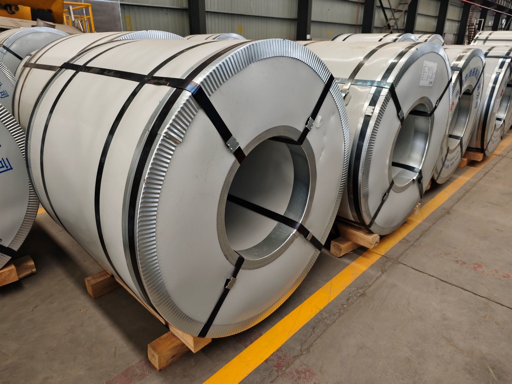 EN10202 Electrolytic Tinplate (ETP) 0.15-0.5mm 2.8/2.8g Tincoating Used For Decorative Packaging