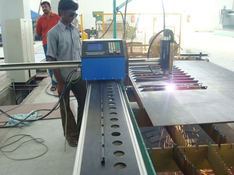 Automatic mini Metal Flame Cutter CNC Plasma Portable Cutting Machine 1500*3000mm