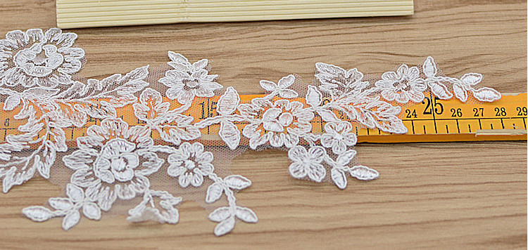 Garment Accessories Embroidery Lace Applique with Cord Ivory Color