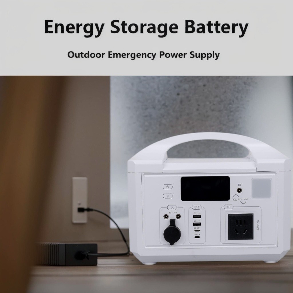 Fast Charge PD30W QC3.0 Recharge Cylindrical LifePO4 Battery Mobile Power Station With BMS For Solar Power Supply