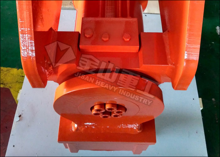 Hyundai Excavator Hydraulic Tilting Quick Hitch 60-70mm Pin Size High Efficiency